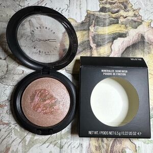 MAC COSMETICS BNIB SEMI PRECIOUS CRYSTAL PINK Mineralize Skinfinish Limited